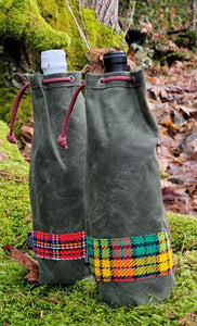 Rugged Green Waxed Canvas Bag with Vintage Trim
