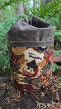 Vintage Inspired Halloween Cedar Bucket Bags