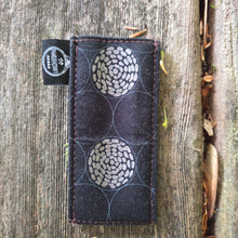Wild Pocketknife Slips in Waxed Canvas