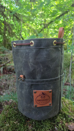 Deluxe Green Waxed Canvas Cedar Bucket Bag with Pockets