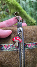 PNWBUSHCRAFT Army Green Wool Zipper Pouch with Trim