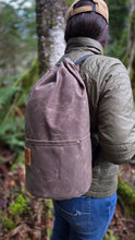 Big Waxed Canvas Cedar Bucket Bag – Weekend-Ready Gear Tote Brown