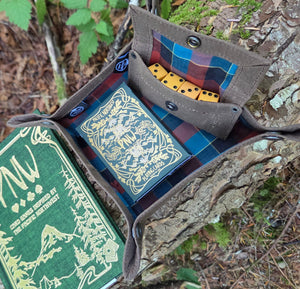 The Trail Gamer Set – Waxed Canvas Travel Tray and Dice Pouch