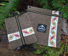 Vintage Trim Waxed Canvas Zipper Pouches