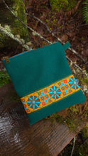 PNWBUSHCRAFT Vintage  Green Wool Zipper Pouch with Vintage Trim
