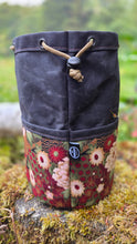 Heritage Medium Cedar Bucket Bag – Gilded Kona Bay Edition