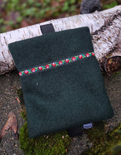 PNWBUSHCRAFT Dark Green Wool Zipper Pouch with Trim