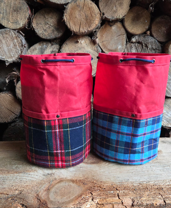 The Medium Cedar Bucket Bag – Fire Red with Wrapped Pockets