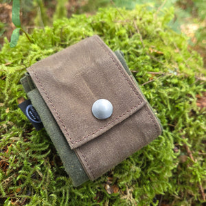 Deep Waxed Canvas Foraging Pouch – Hip Bag for Adventure