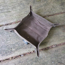 Brown Waxed Canvas EDC Travel Tray 3.0  – Everyday Carry, Field-Ready