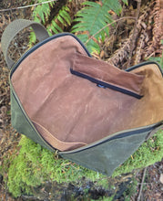 The Sidekick Waxed Canvas Zipper Bag *Make it Monday*