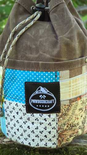 Cedar Bucket Bag with Vintage Patchwork Quilt Pockets *Make it Monday*