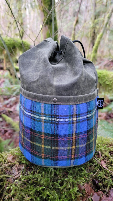 Green Cedar Bucket Bag with Vintage Blue Plaid Wool Wrapped Pockets