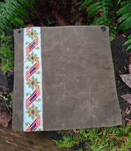 Vintage Trim Waxed Canvas Zipper Pouches