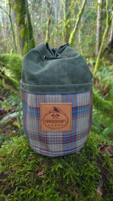 Cedar Bucket Bag with Outside Pockets featuring Patchwork Wool