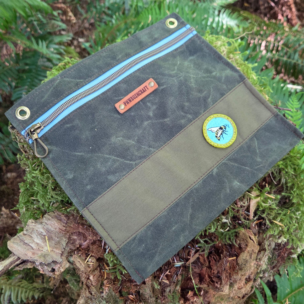 waxed canvas zipper pouch