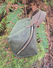 The Sidekick Waxed Canvas Zipper Bag *Make it Monday*