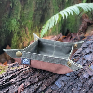 Waxed Canvas Travel Tray with Leather