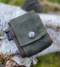 Deep Waxed Canvas Foraging Pouch – Hip Bag for Adventure