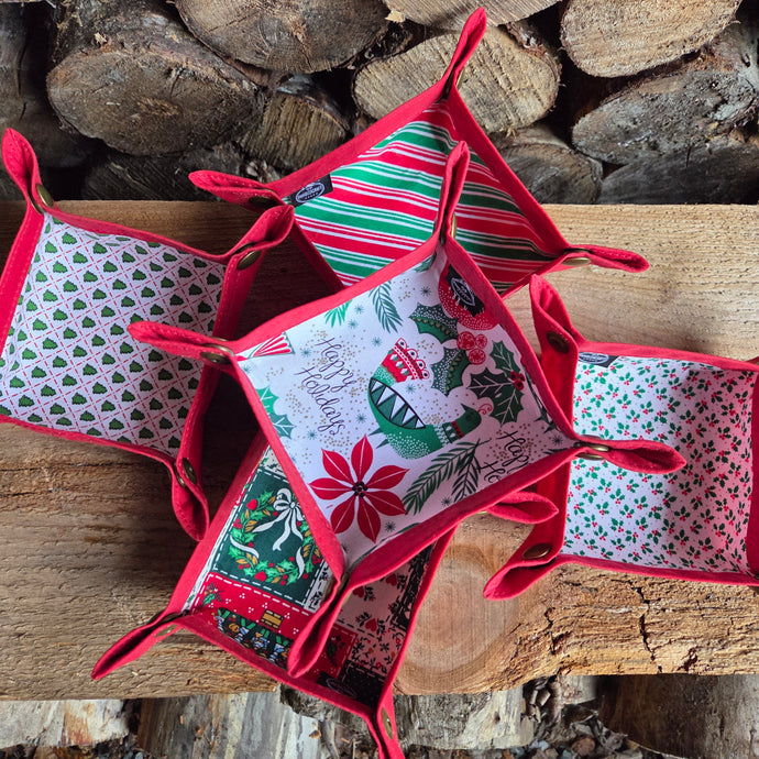 Holiday Waxed Canvas Collection – Limited Seasonal Pieces Trays and Bag