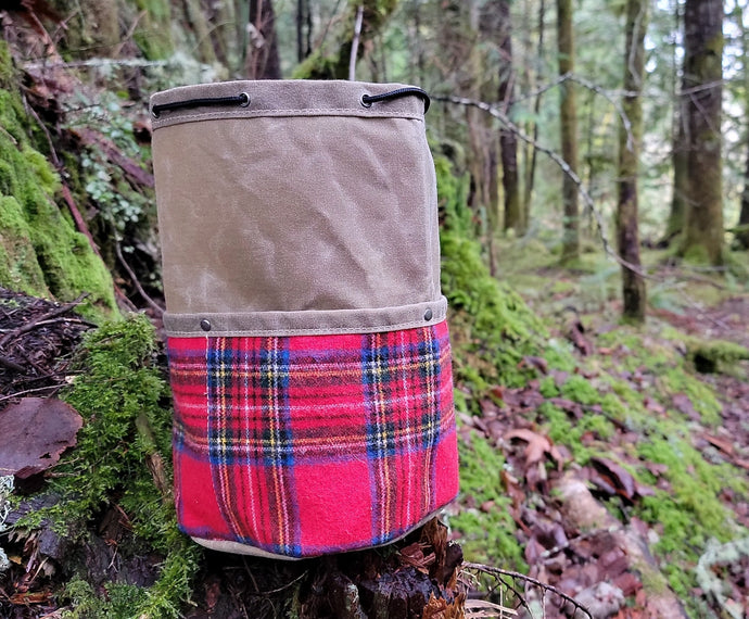 Cedar Bucket Bag with Vintage Red Plaid Wool Wrapped Pockets