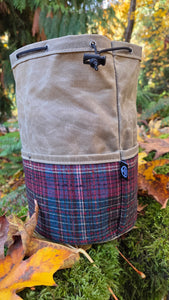 Large Cedar Bucket Bag with Vintage Wool Pockets *Make it Monday*