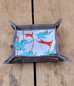 Tiny Dr Suess Travel Tray for Keeping your small items together